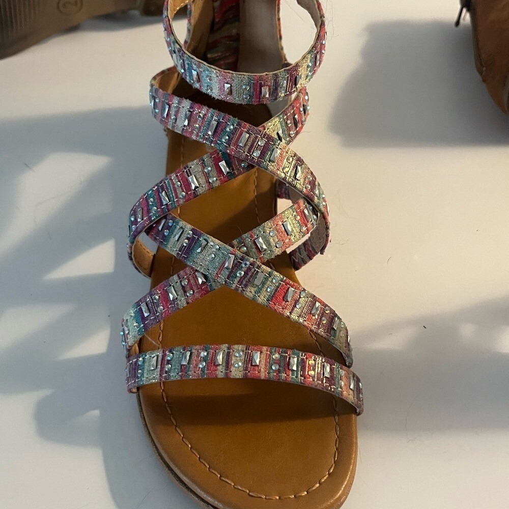 Set of 2 Pairs Girls Youth Size 2 Boho Strap Gladiator Sandals Shoes Footwear - Picture 11 of 16